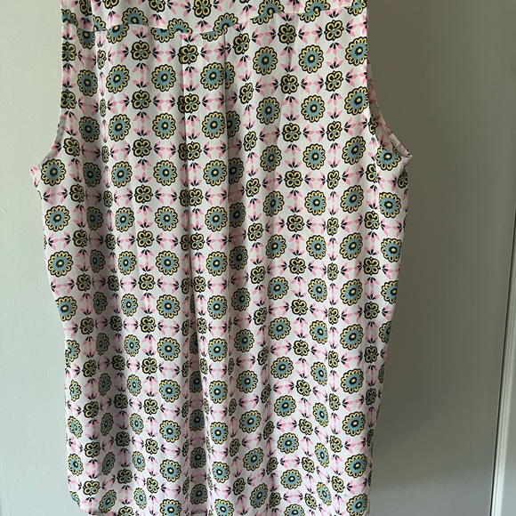 Loft split neck collared sleeveless shell - Picture 2 of 3